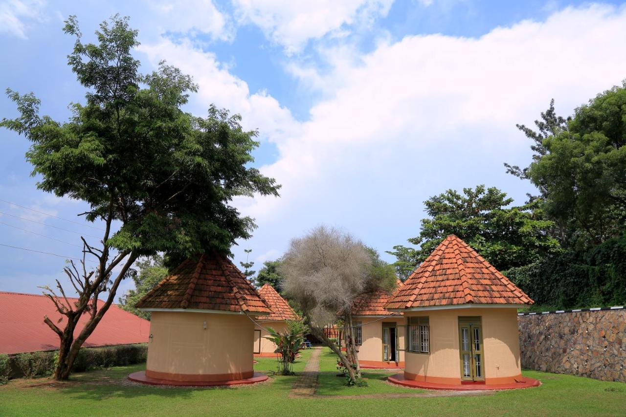 Buziga Country Resort 坎帕拉 外观 照片
