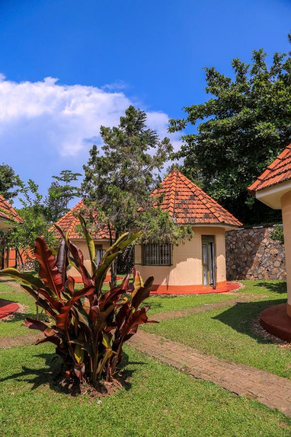 Buziga Country Resort 坎帕拉 外观 照片